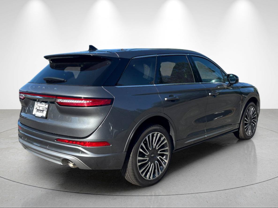 Used 2022 Lincoln Corsair Reserve w/ Sport Package AWD/4WD image 5