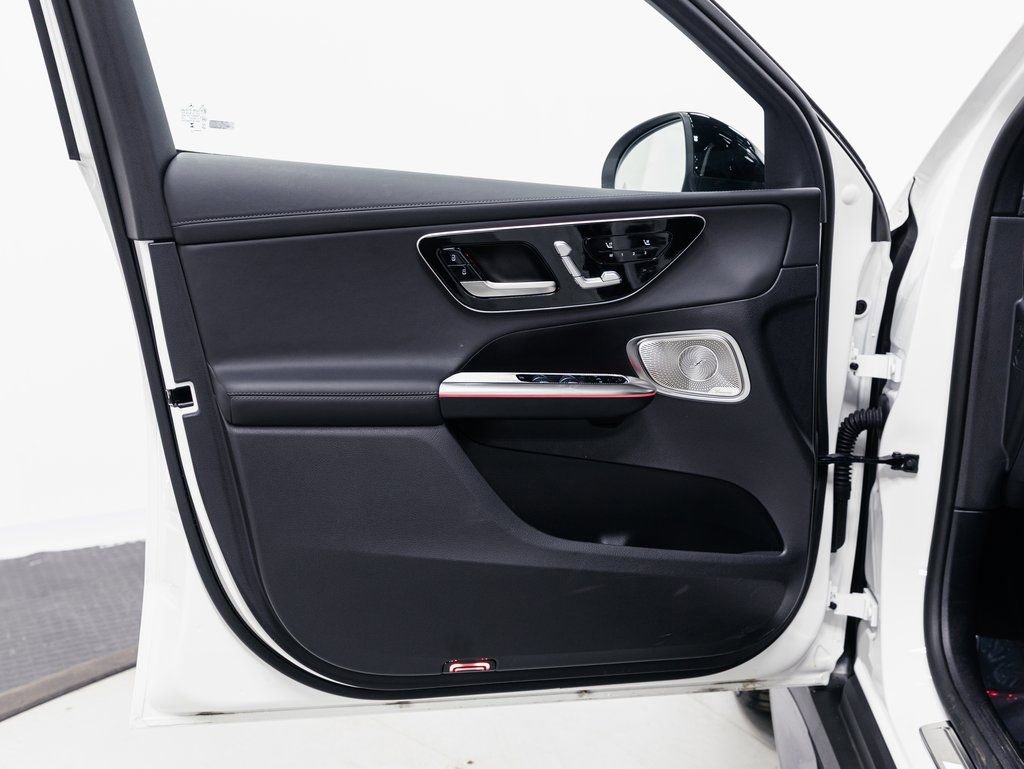 Used 2025 Mercedes-Benz GLC 63 AMG S image 5