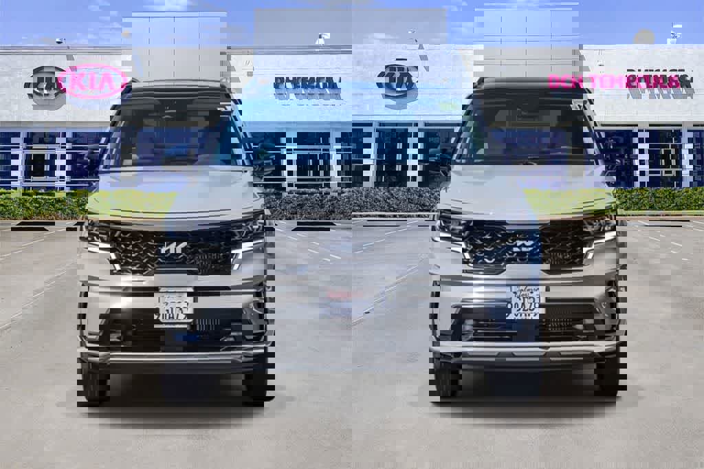 Certified 2023 Kia Sorento SX image 2