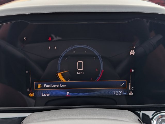 Used 2025 Chevrolet Trax RS w/ Driver Confidence Package FWD image 12