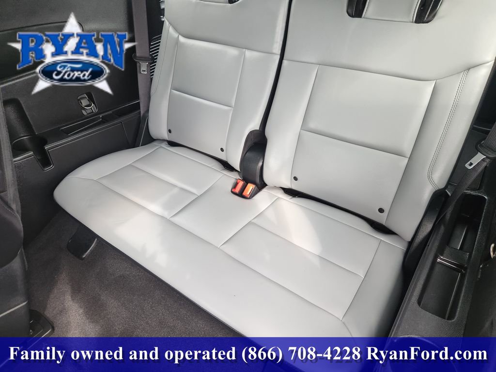 Used 2021 Ford Explorer XLT w/ Equipment Group 202A image 22