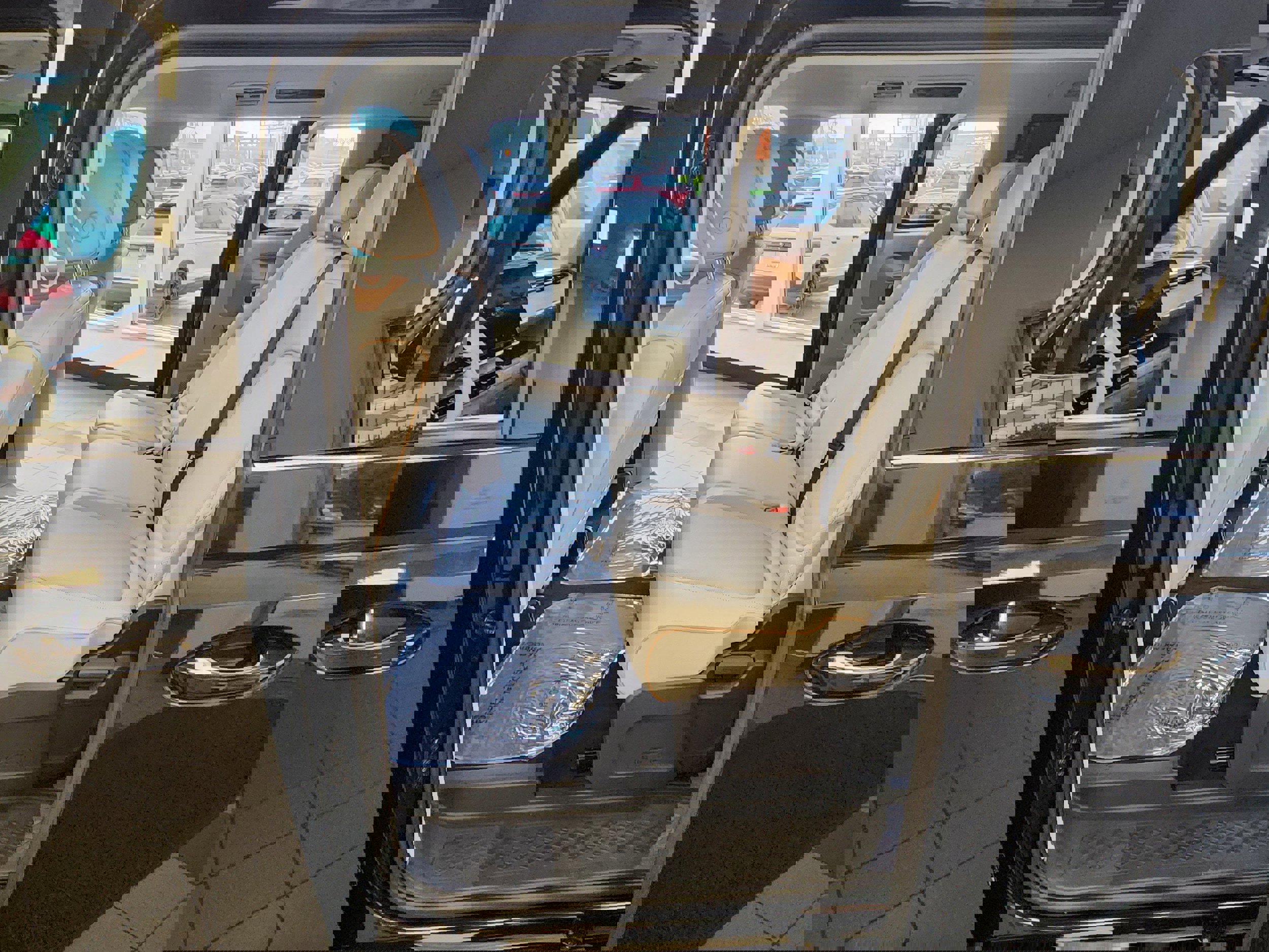 New 2025 Volkswagen ID. Buzz Pro S Plus image 10