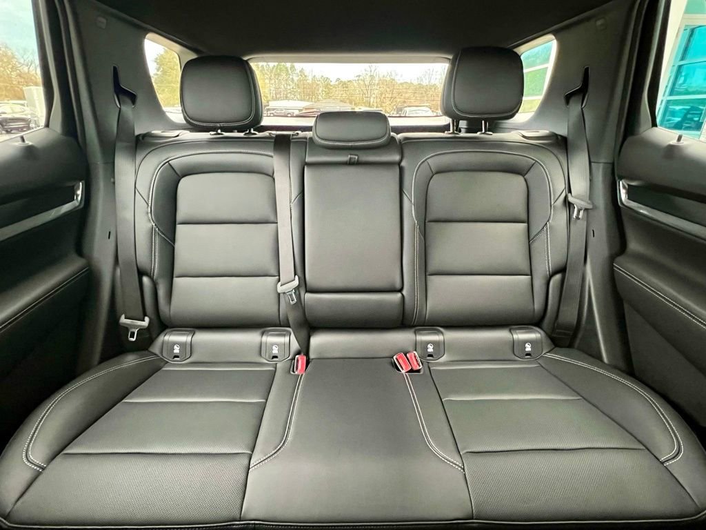 New 2026 GMC Terrain Elevation w/ Elevation Premium Package image 8