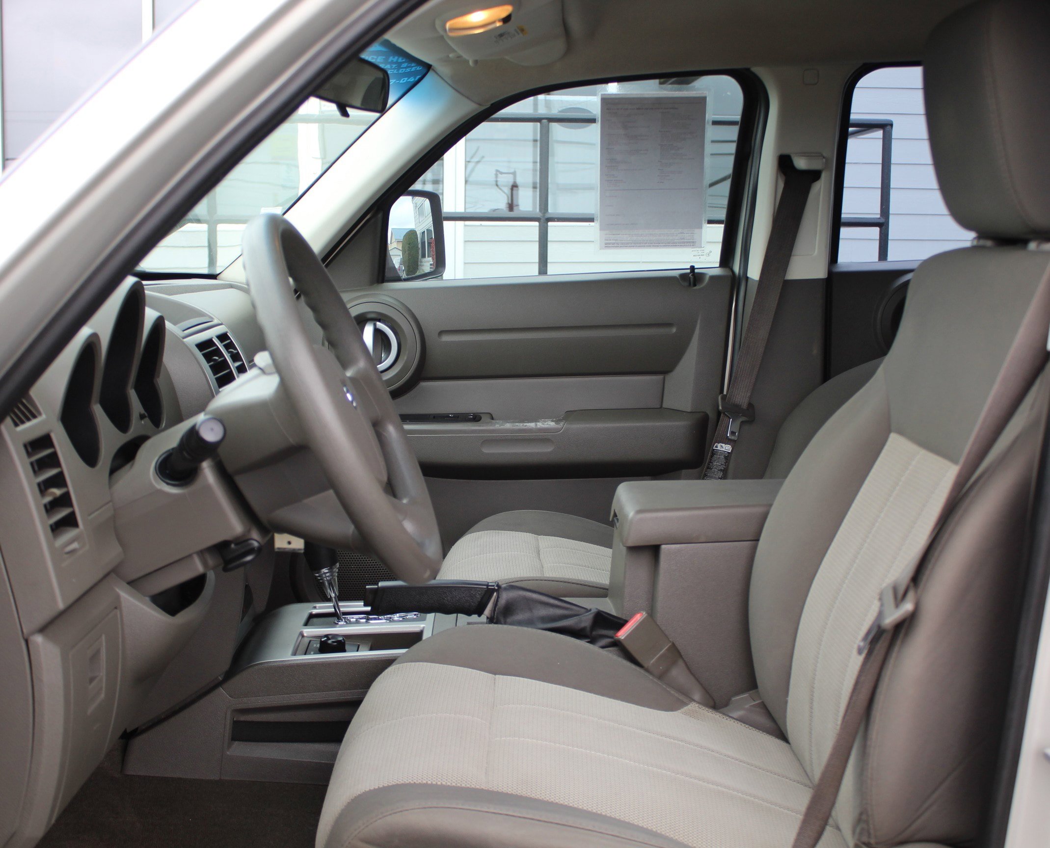 Used 2008 Dodge Nitro SXT AWD/4WD image 13