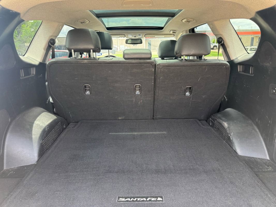 Used 2019 Hyundai Santa Fe Limited FWD image 13