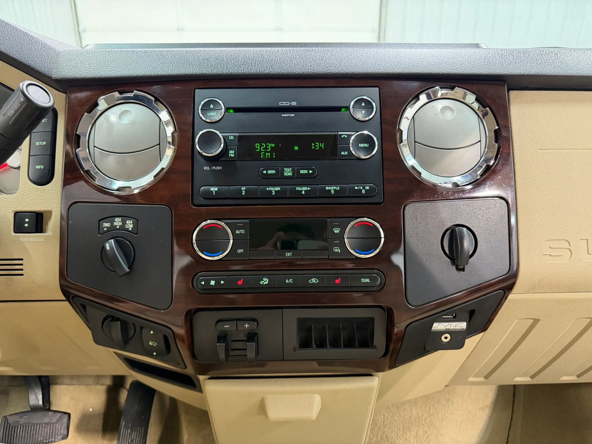 Used 2010 Ford F250 Lariat AWD/4WD image 21