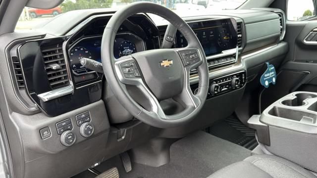 Certified 2023 Chevrolet Silverado 1500 LT AWD/4WD image 8