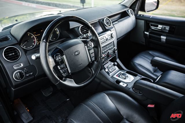 Used 2015 Land Rover LR4 HSE AWD/4WD image 2