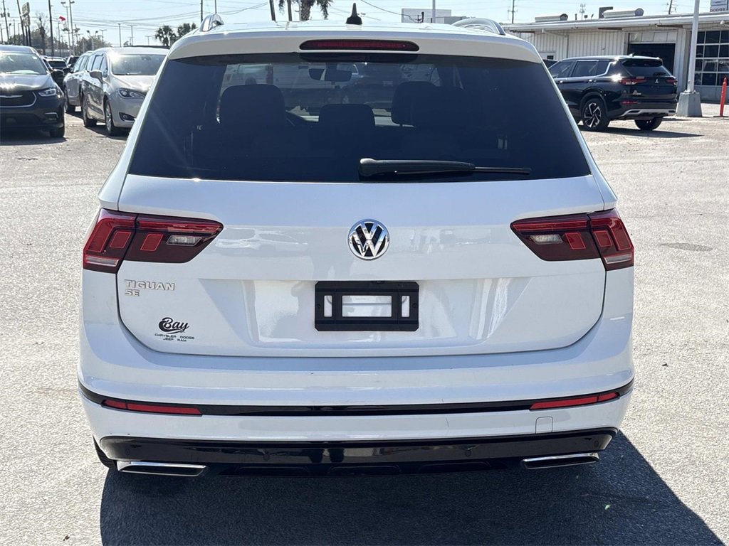 Used 2021 Volkswagen Tiguan SE R-Line image 4
