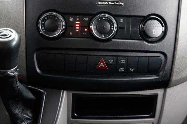 Used 2018 Mercedes-Benz Sprinter 2500 image 30