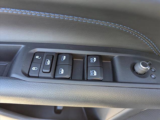 New 2026 Jeep Compass Latitude image 10