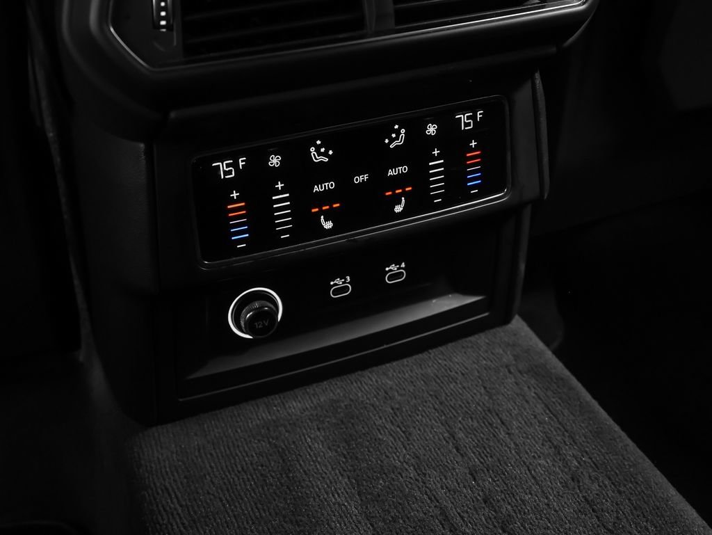 Used 2022 Lamborghini Urus image 40