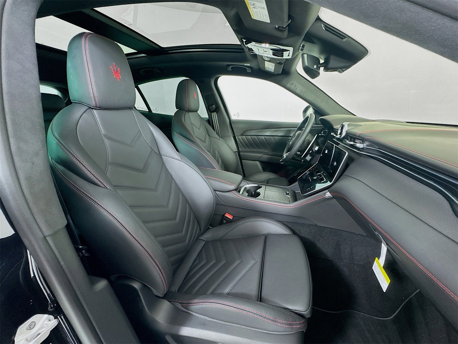 New 2026 Maserati Grecale Modena image 29