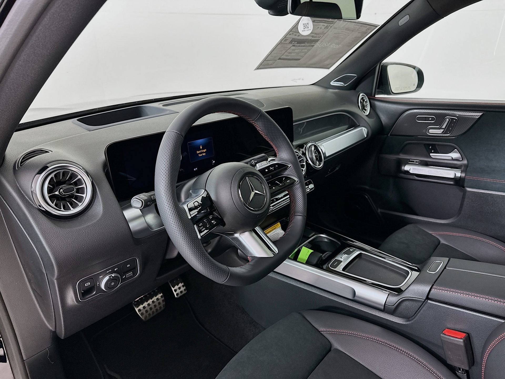 New 2026 Mercedes-Benz GLB 250 image 10