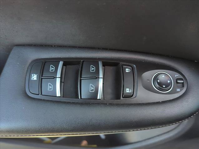 Used 2021 INFINITI QX50 Luxe w/ Cargo Package AWD/4WD image 8
