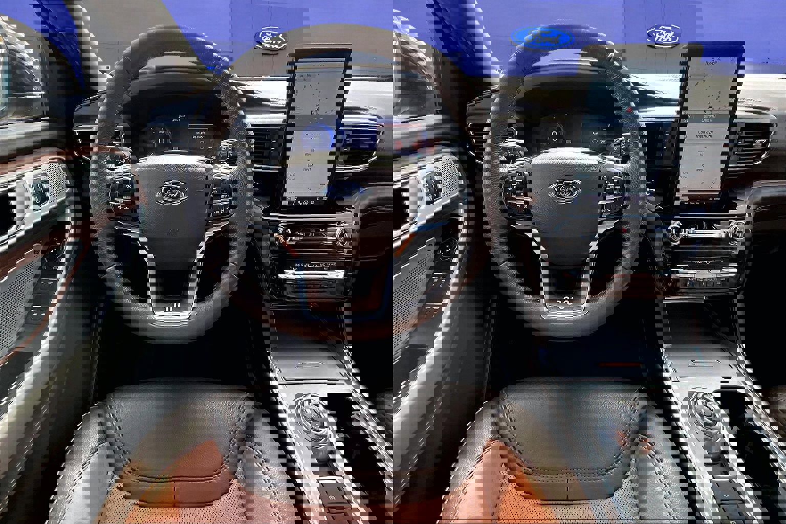 Used 2021 Ford Explorer King Ranch w/ Premium Technology Package image 8