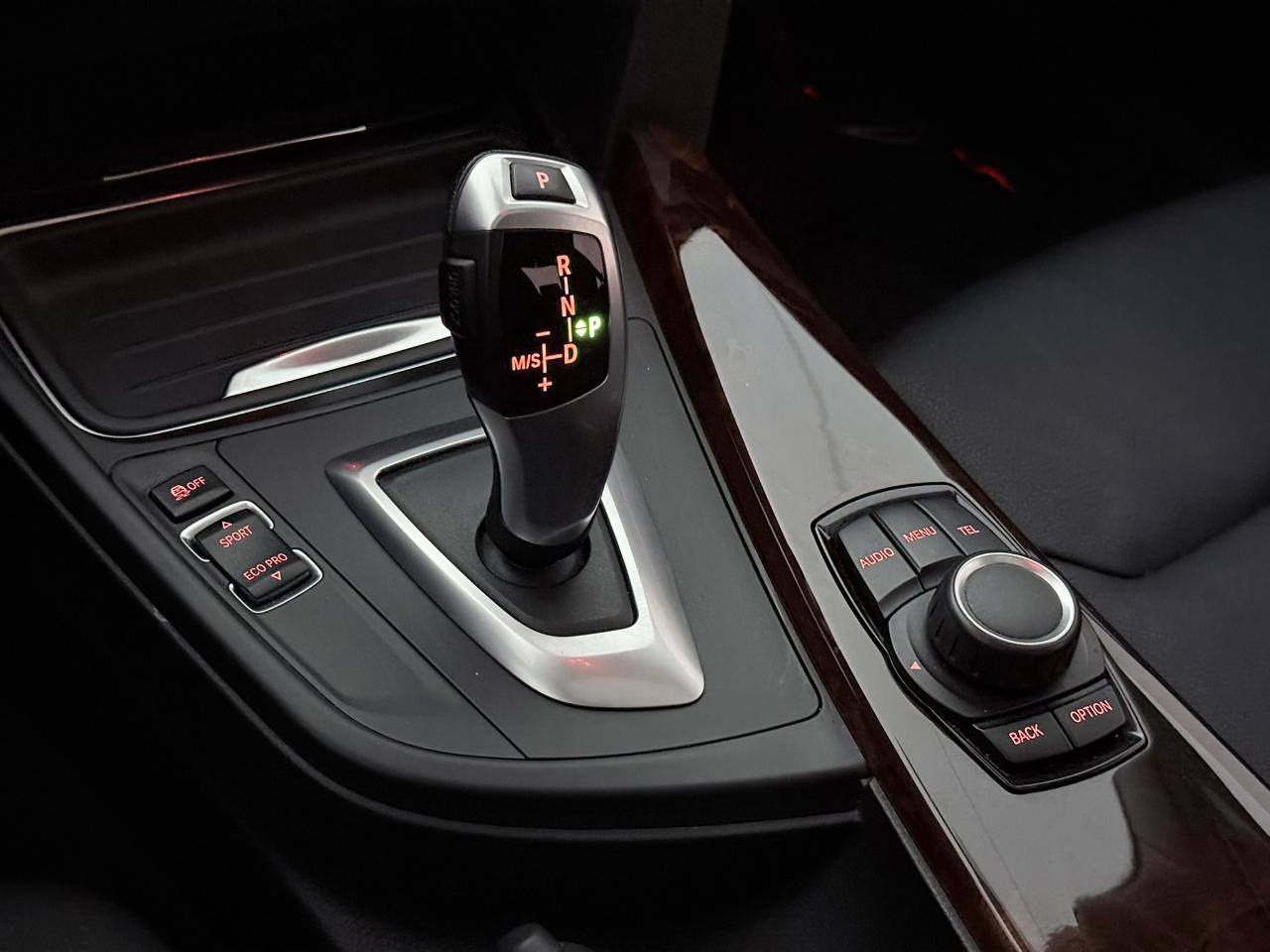 Used 2014 BMW 320i xDrive Sedan AWD/4WD image 36