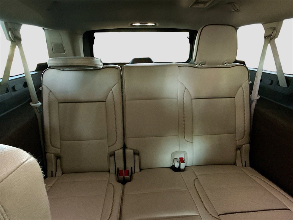 Used 2024 GMC Yukon XL Denali w/ Advanced Technology Package image 26