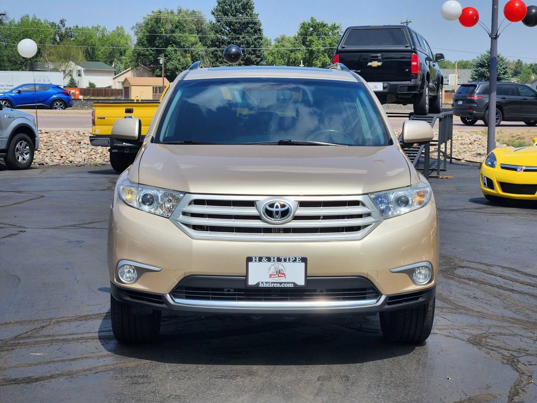 Used 2012 Toyota Highlander Limited w/ Tow Pkg AWD/4WD image 5