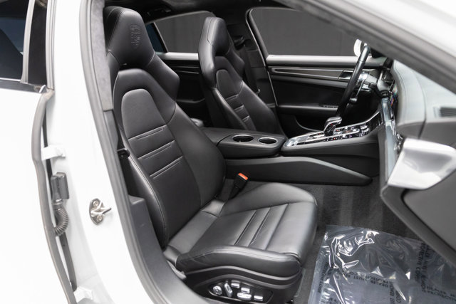 Used 2020 Porsche Panamera GTS w/ Premium Package Plus image 59
