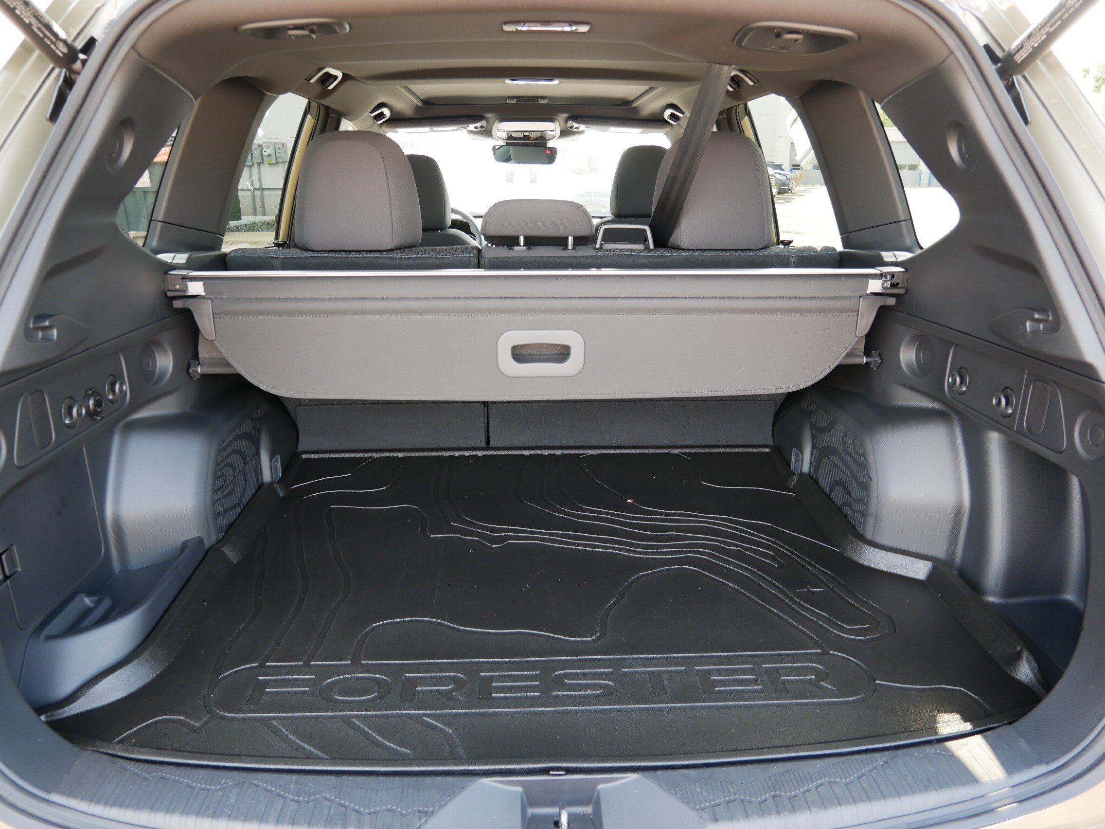 Used 2025 Subaru Forester Premium AWD/4WD image 18