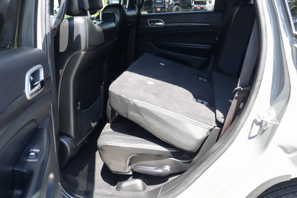 Used 2021 Jeep Grand Cherokee Laredo X RWD image 41