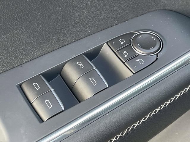 New 2026 GMC Acadia Denali w/ Super Cruise Package image 18