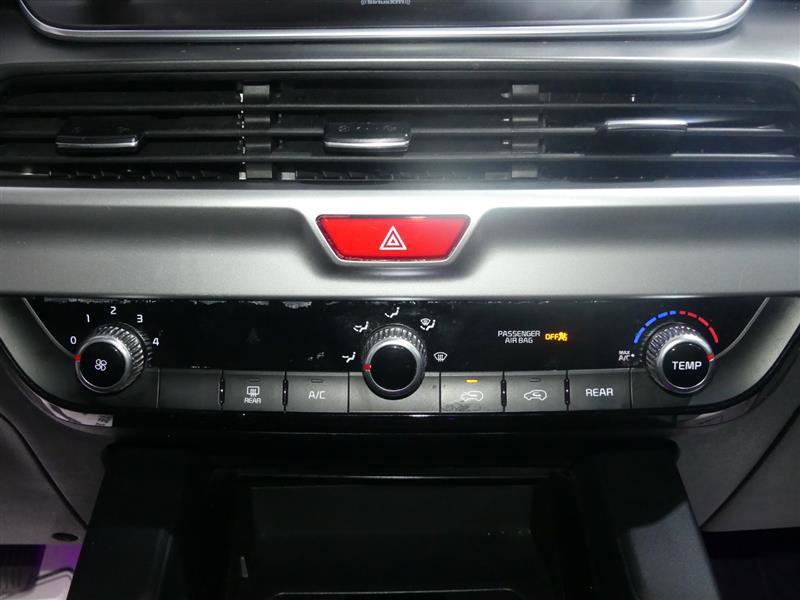 Used 2020 Kia Telluride LX image 38