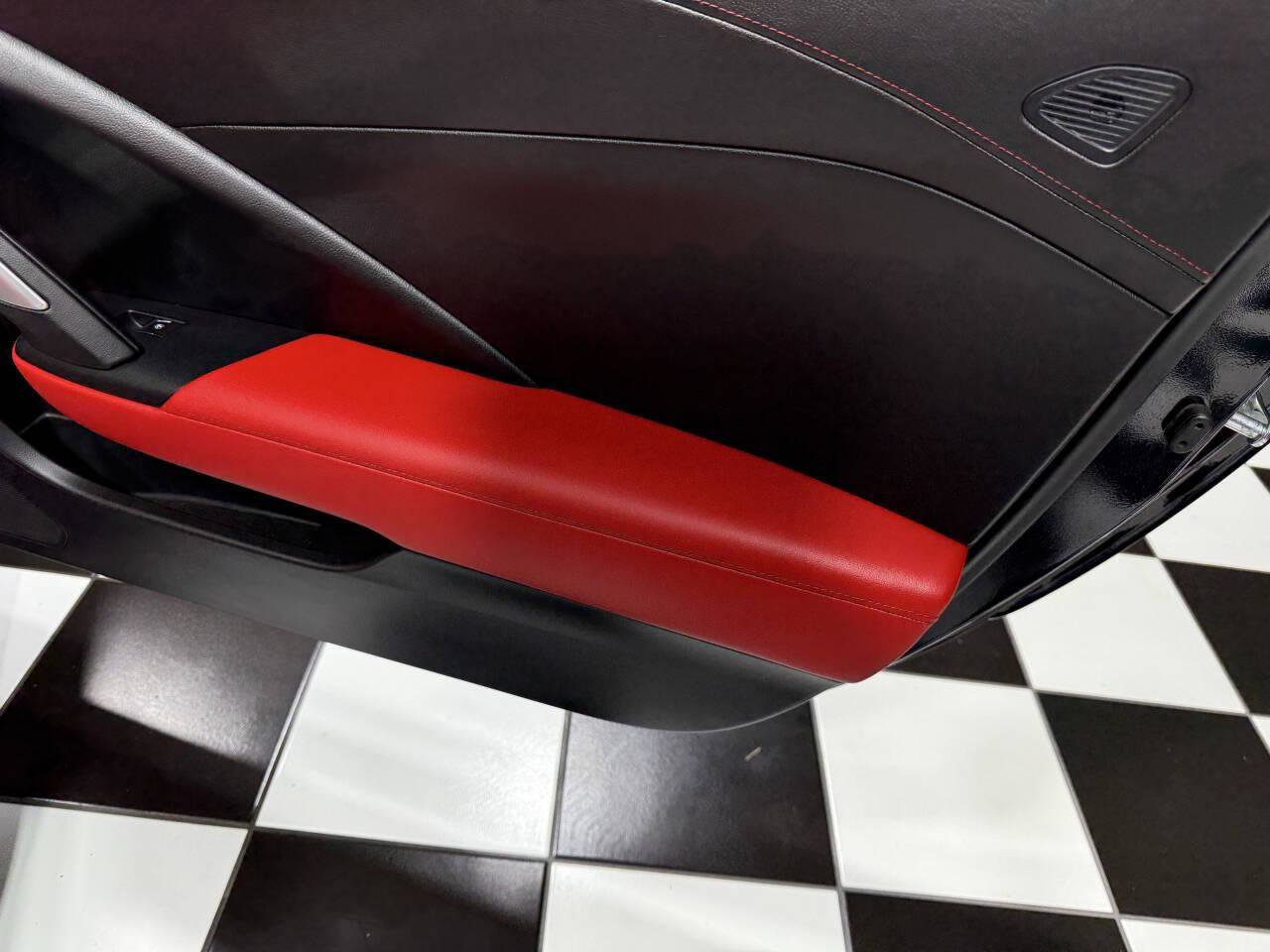 Used 2017 Chevrolet Corvette Grand Sport image 36