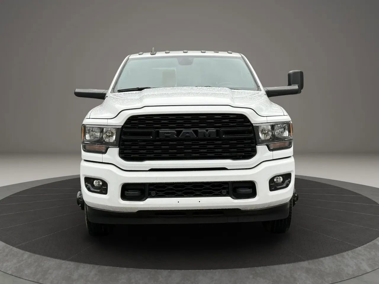 Used 2022 RAM 3500 Big Horn w/ Night Edition image 2
