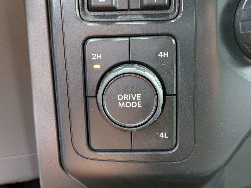 Used 2022 Ford F150 XLT w/ Trailer Tow Package image 23