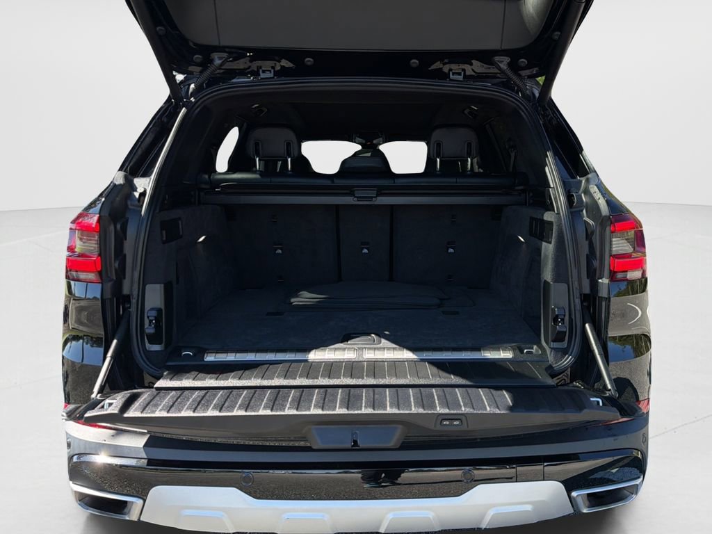 Certified 2023 BMW X5 xDrive45e w/ Parking Assistance Package image 18