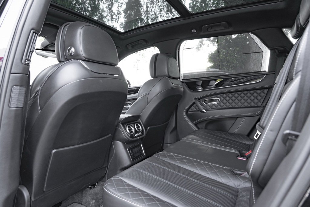Used 2018 Bentley Bentayga image 52