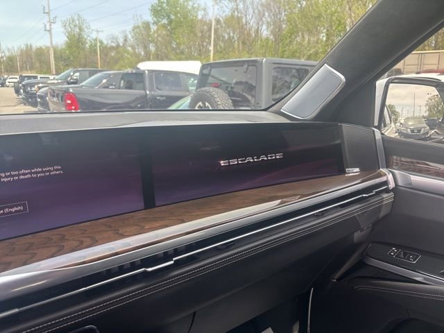Used 2025 Cadillac Escalade Sport Platinum w/ LPO, Floor Liner Package AWD/4WD image 50