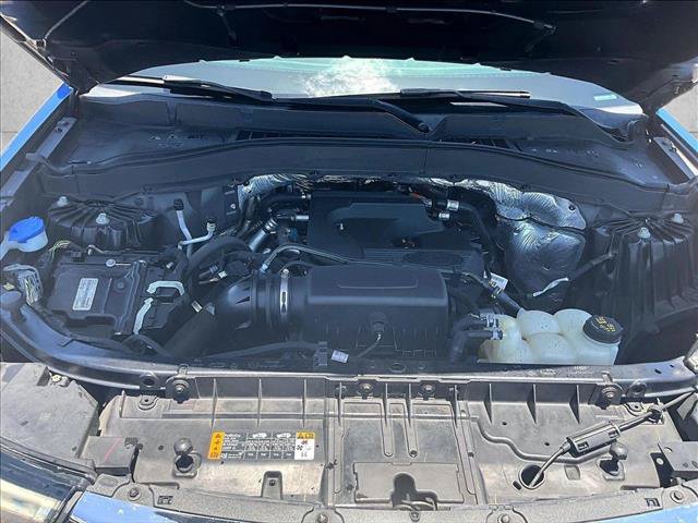Used 2020 Ford Explorer XLT w/ Equipment Group 202A RWD image 11