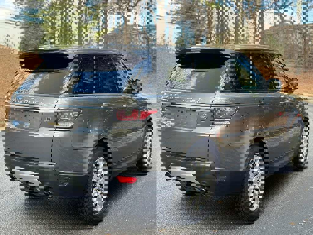Used 2015 Land Rover Range Rover Sport HSE image 2