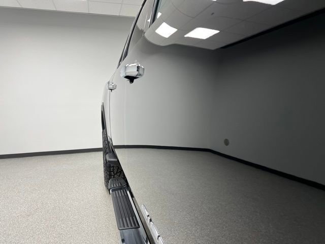 Used 2024 GMC Sierra 3500 SLT w/ SLT Convenience Package image 12