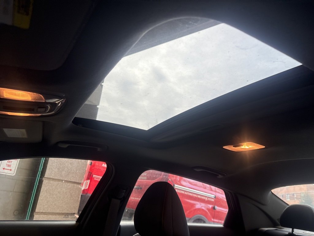 Used 2024 Hyundai Elantra SEL w/ Convenience Package image 14