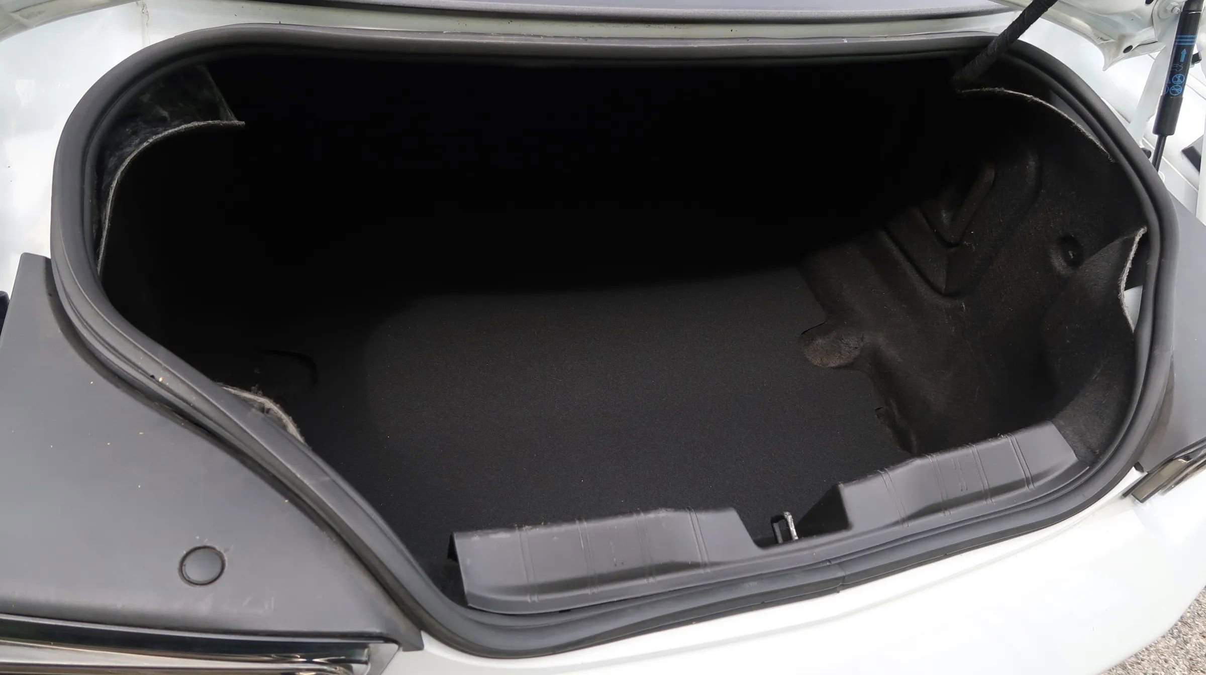 Used 2022 Chevrolet Camaro SS RWD image 15