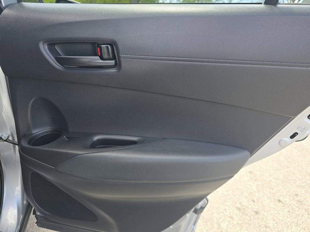Used 2022 Toyota Corolla Cross LE FWD image 19