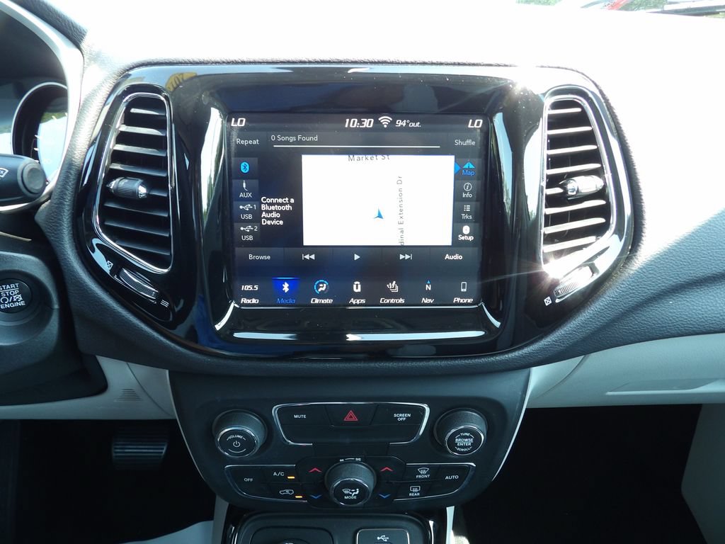 Used 2018 Jeep Compass Limited w/ Navigation Group AWD/4WD image 21