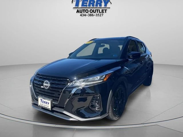 Used 2023 Nissan Kicks SR image 4
