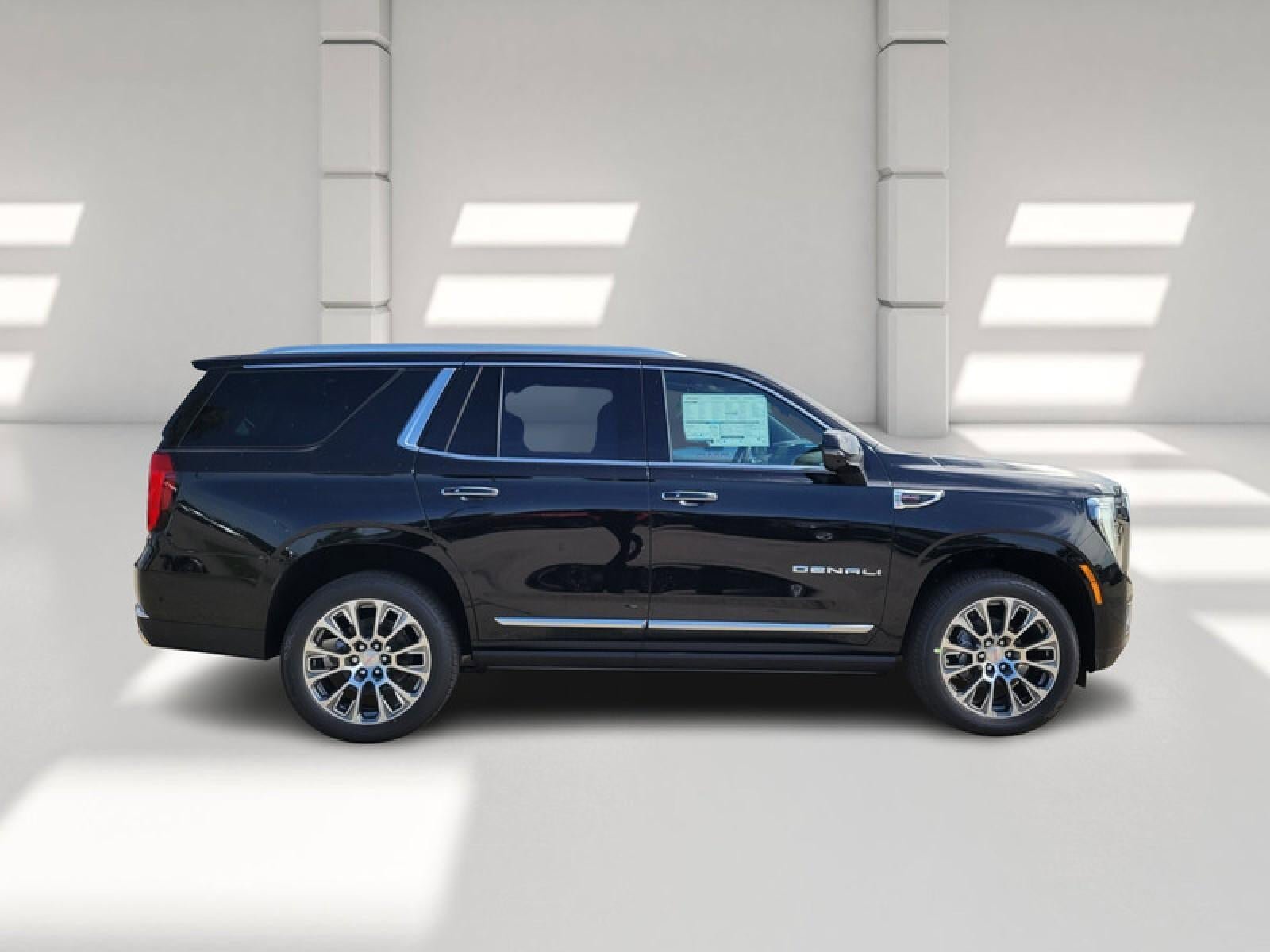New 2026 GMC Yukon Denali w/ Denali Reserve Package RWD image 4
