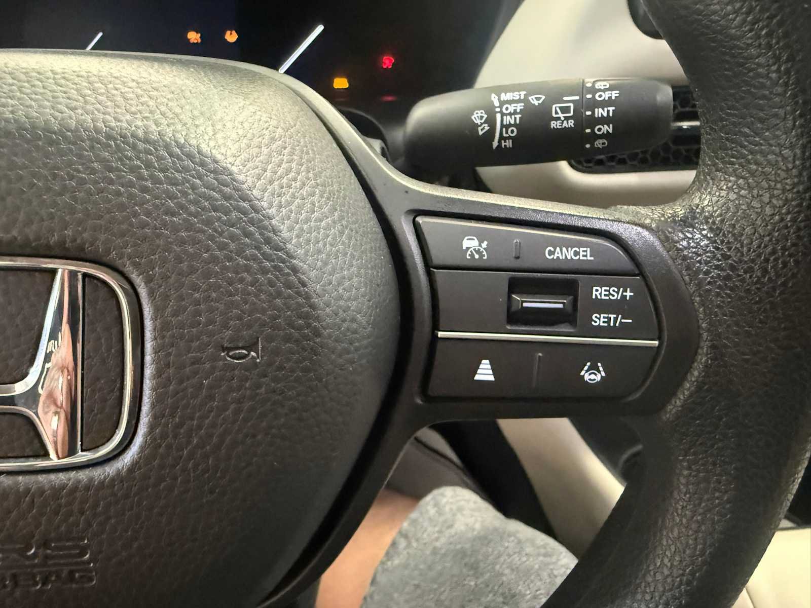 Used 2023 Honda HR-V LX image 30