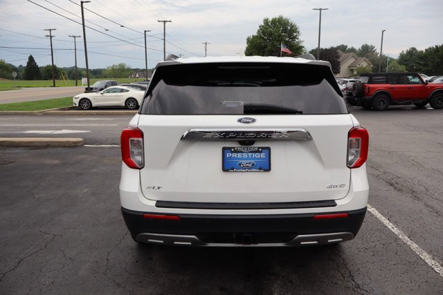 Used 2023 Ford Explorer XLT w/ Equipment Group 202A AWD/4WD image 8