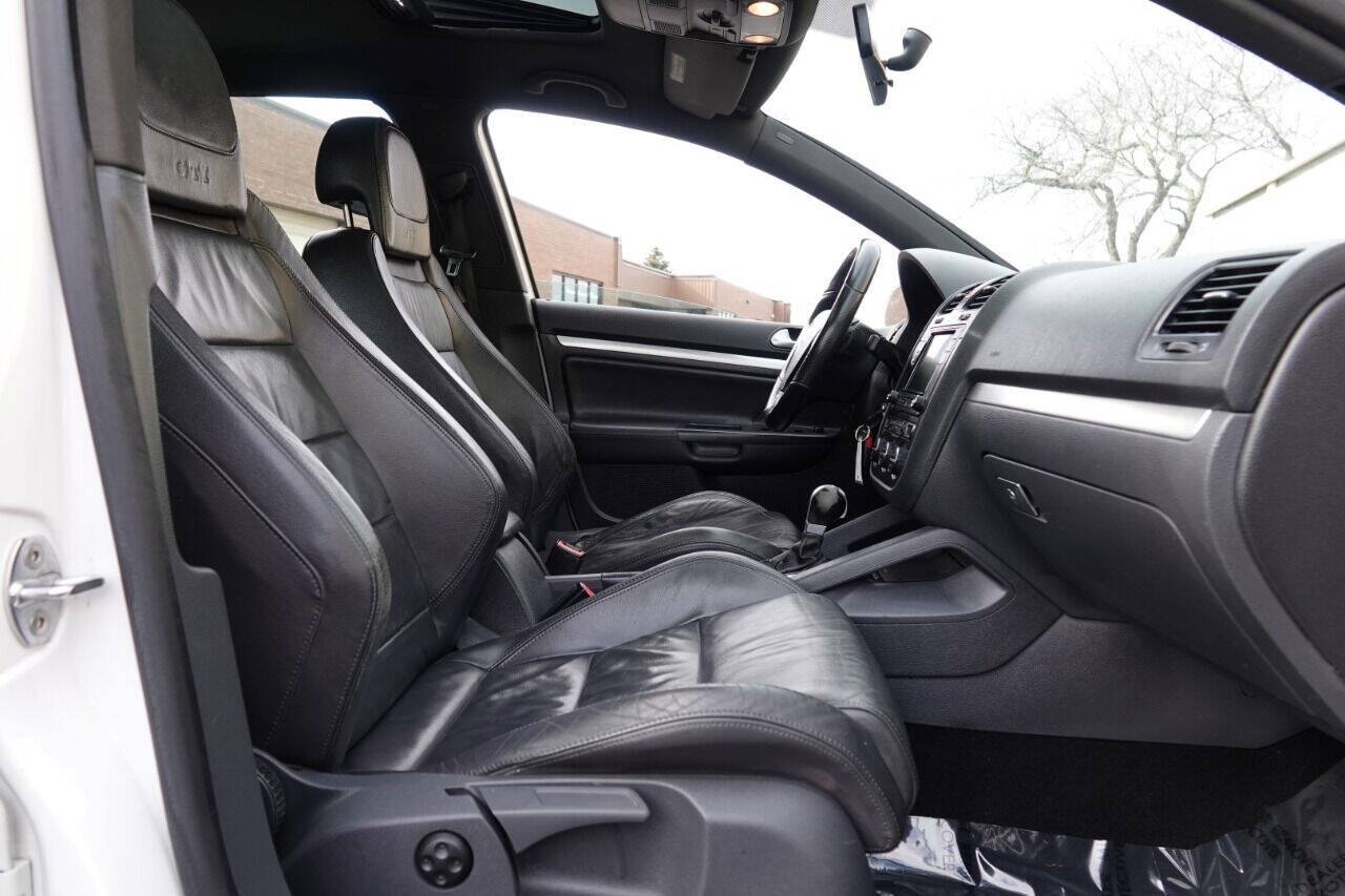 Used 2007 Volkswagen GTI 4-Door FWD image 58