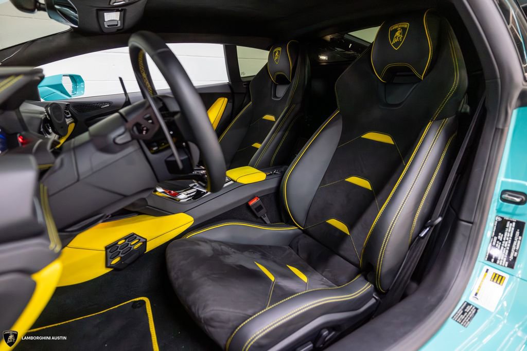 Used 2022 Lamborghini Huracan EVO image 27