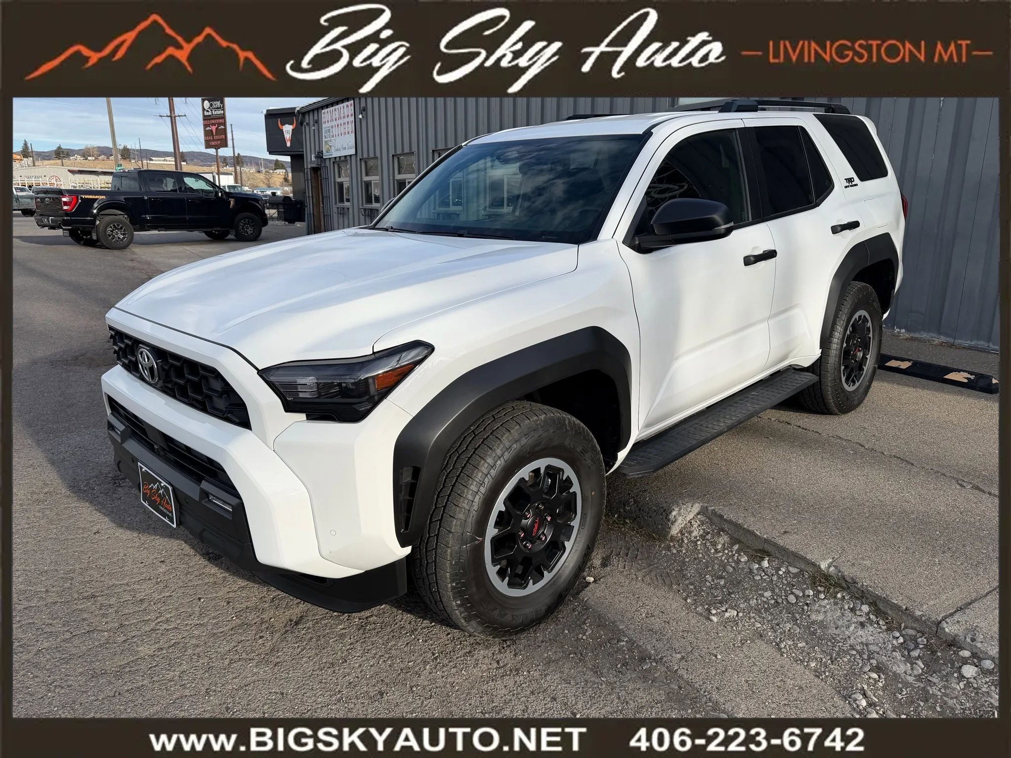 Used 2025 Toyota 4Runner 4WD image 3