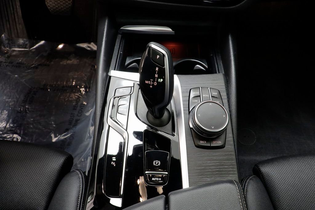 Certified 2023 BMW 530i xDrive w/ Premium Package image 14