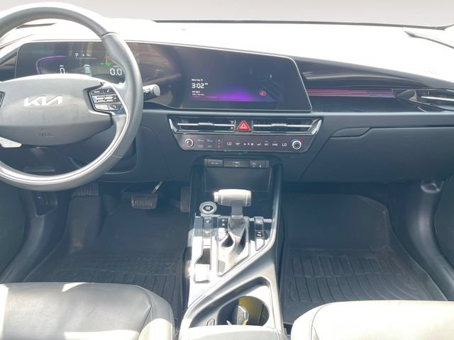 Used 2024 Kia Niro EX FWD image 11